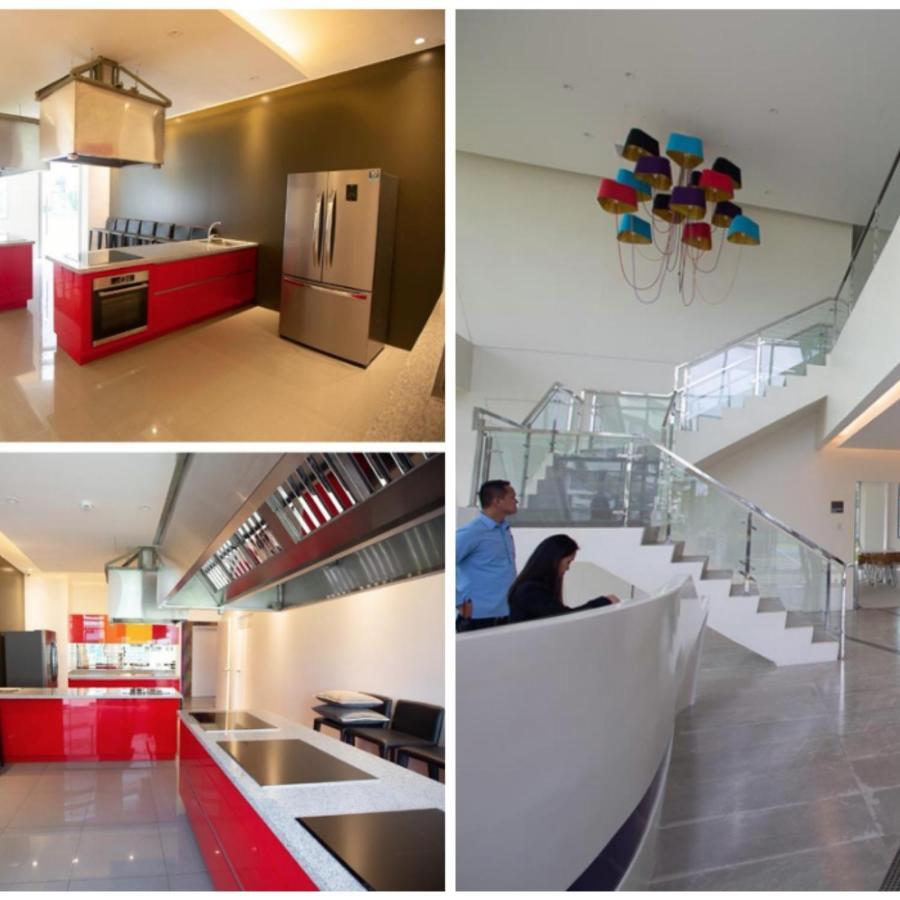 Acellyne'S Suites At The Residences At Commonwealth By Century Quezon City Extérieur photo